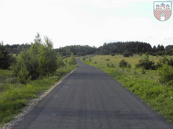 : Nowa utwardzona droga łącząca Żarki - Jaroszów